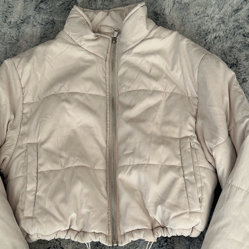 Light beige puffer